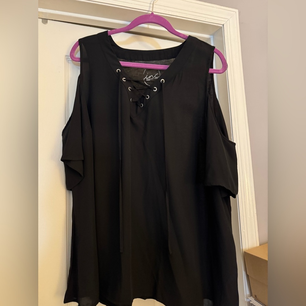 Inc lace up tie front. Open shoulder flutter sleeve blouse worn 1x